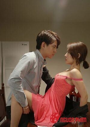 Cô Gia Sư Gợi Cảm