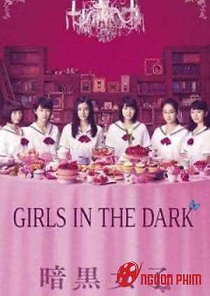 Những Cô Nàng Hắc Ám