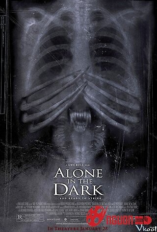 Một Mình Trong Bóng Tối